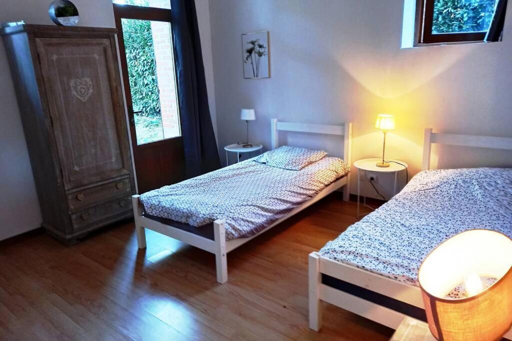 Suite Dans Le Jardin Du Chateau Agonges ภายนอก รูปภาพ